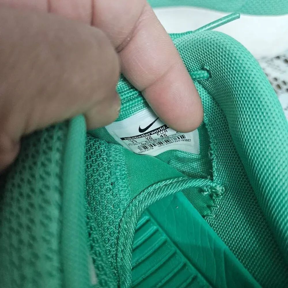 Nike sneakers  - Picture 5 of 7